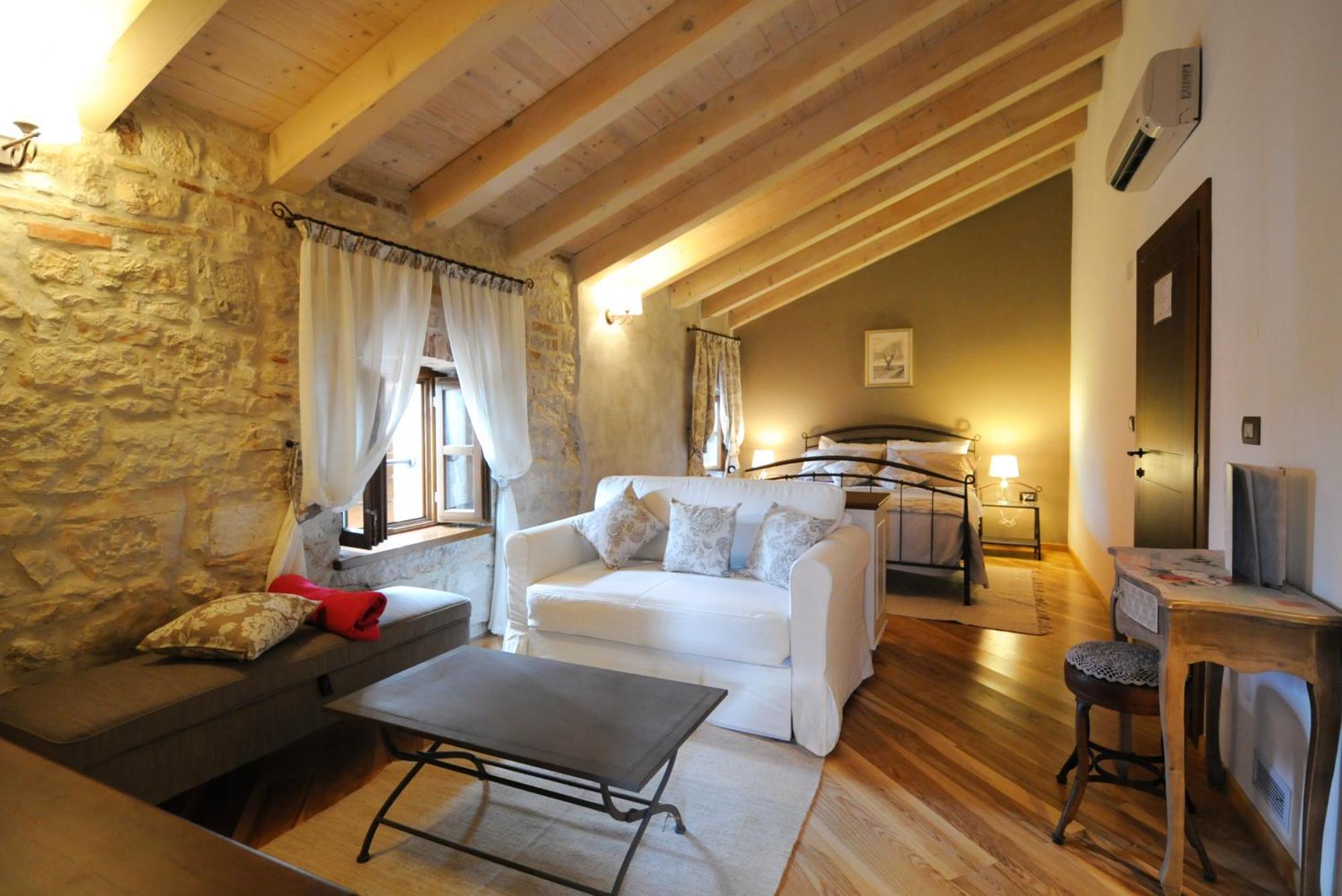 Bed & Breakfast Korta Gira Buici  Kamer foto