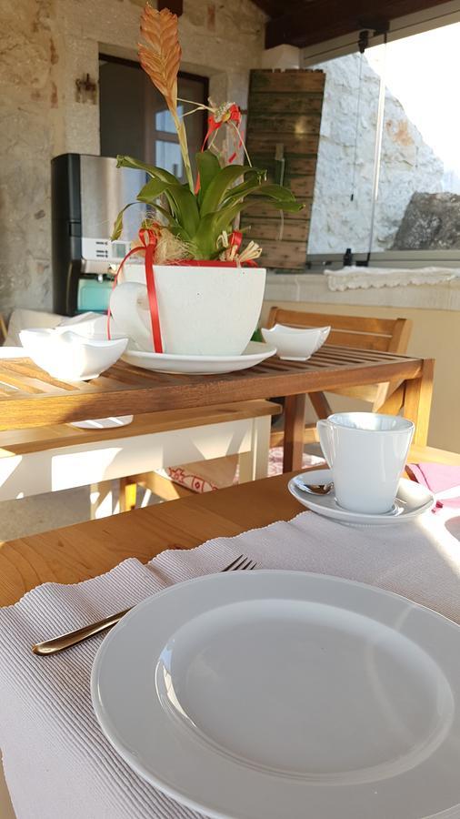 Bed & Breakfast Korta Gira Buici  Buitenkant foto